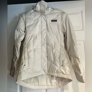 Off white down Patagonia jacket (‘down with it’ jacket)
